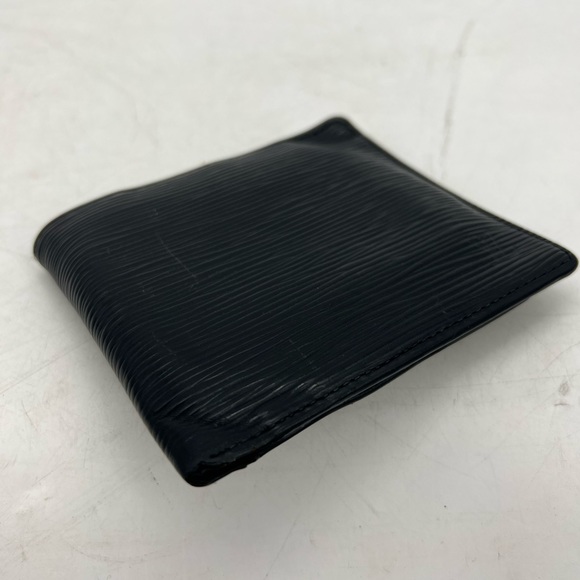 Louis Vuitton Epi bifold wallet - Picture 6 of 9